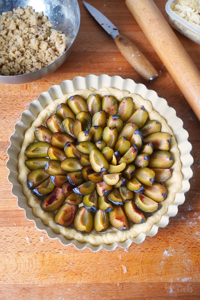 Zwetschgendatschi aka. German Plum Cake with Streusels