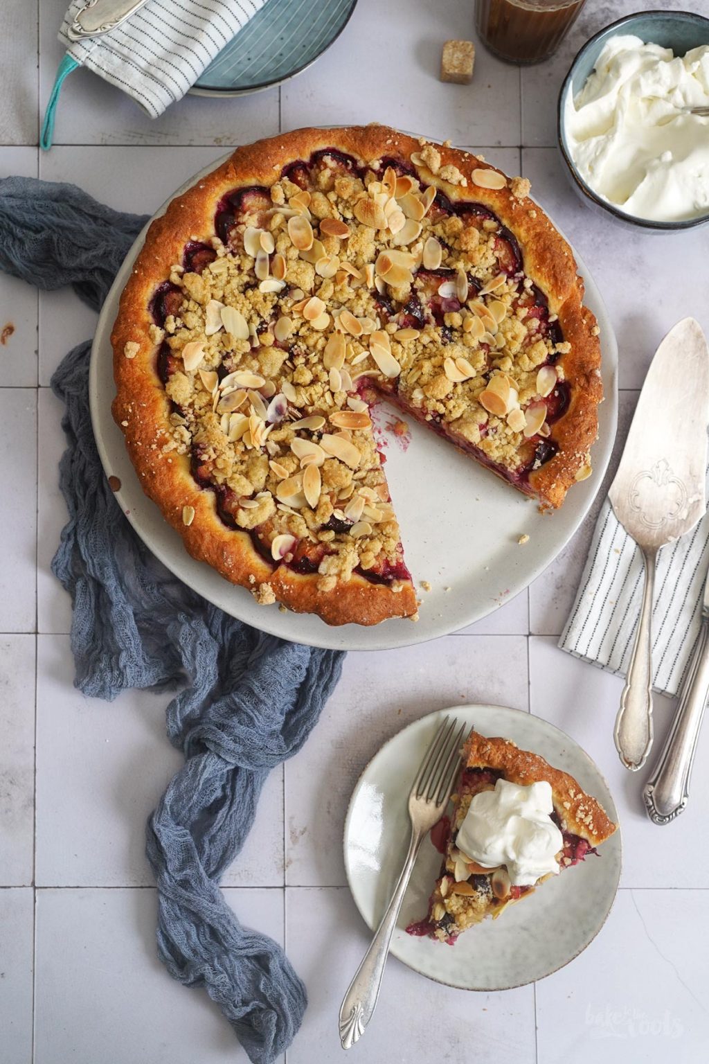 Zwetschgendatschi aka. German Plum Cake with Streusels