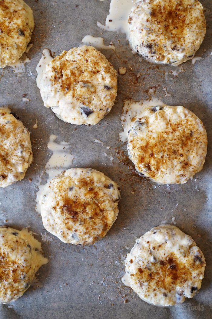 Walnuss &amp; Schokolade Scones | Bake to the roots