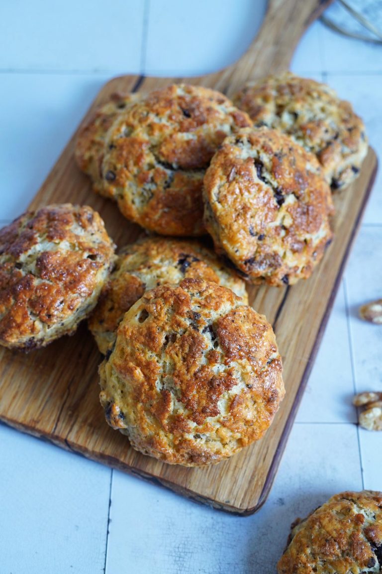 Walnuss &amp; Schokolade Scones | Bake to the roots