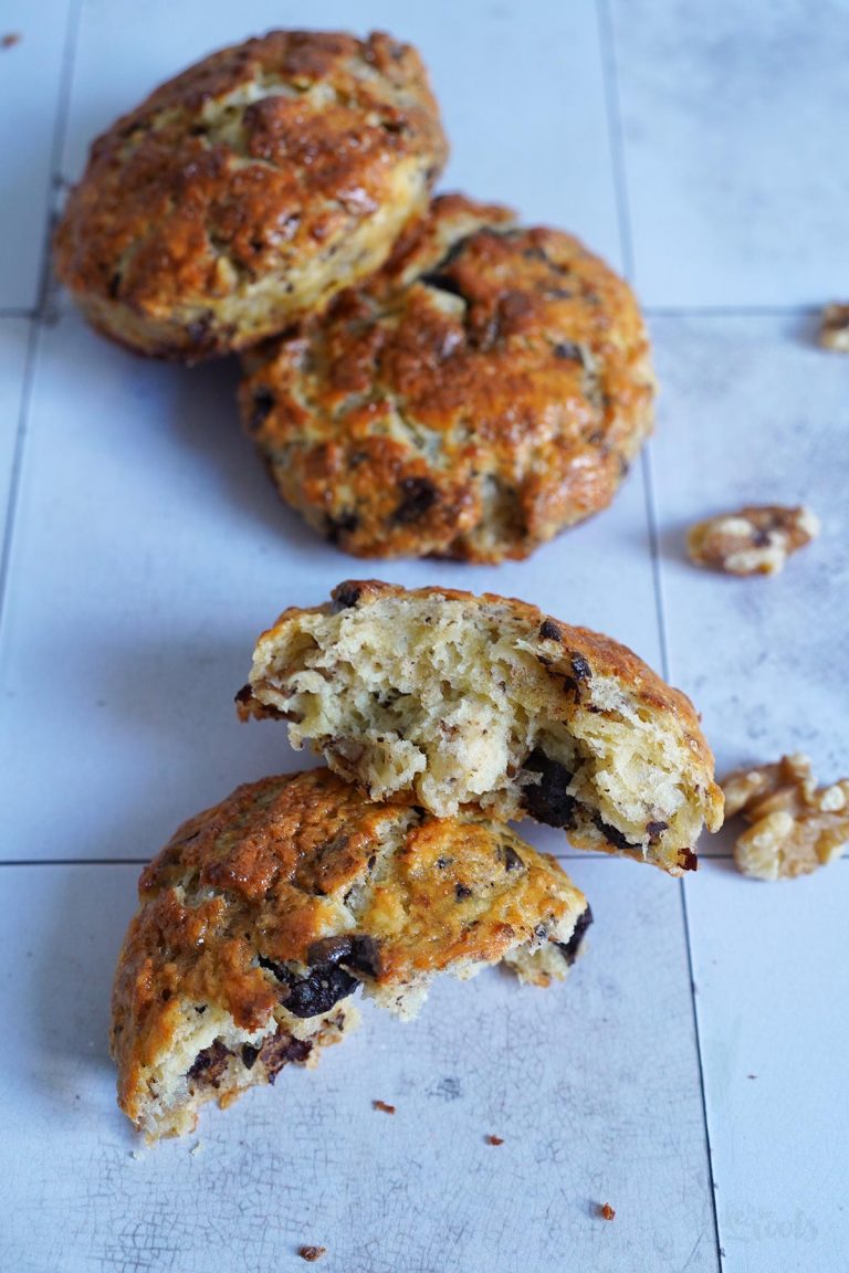 Walnuss &amp; Schokolade Scones | Bake to the roots
