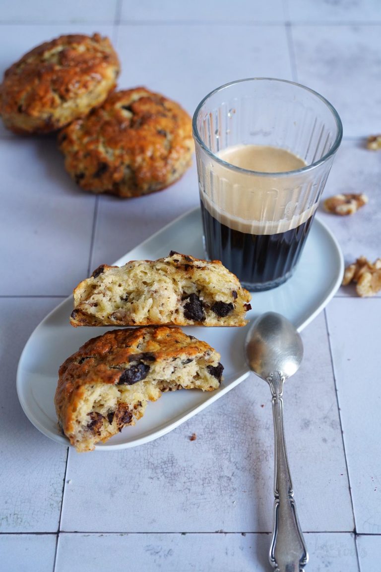 Walnuss & Schokolade Scones | Bake to the roots Walnuss & Schokolade Scones | Bake to the roots