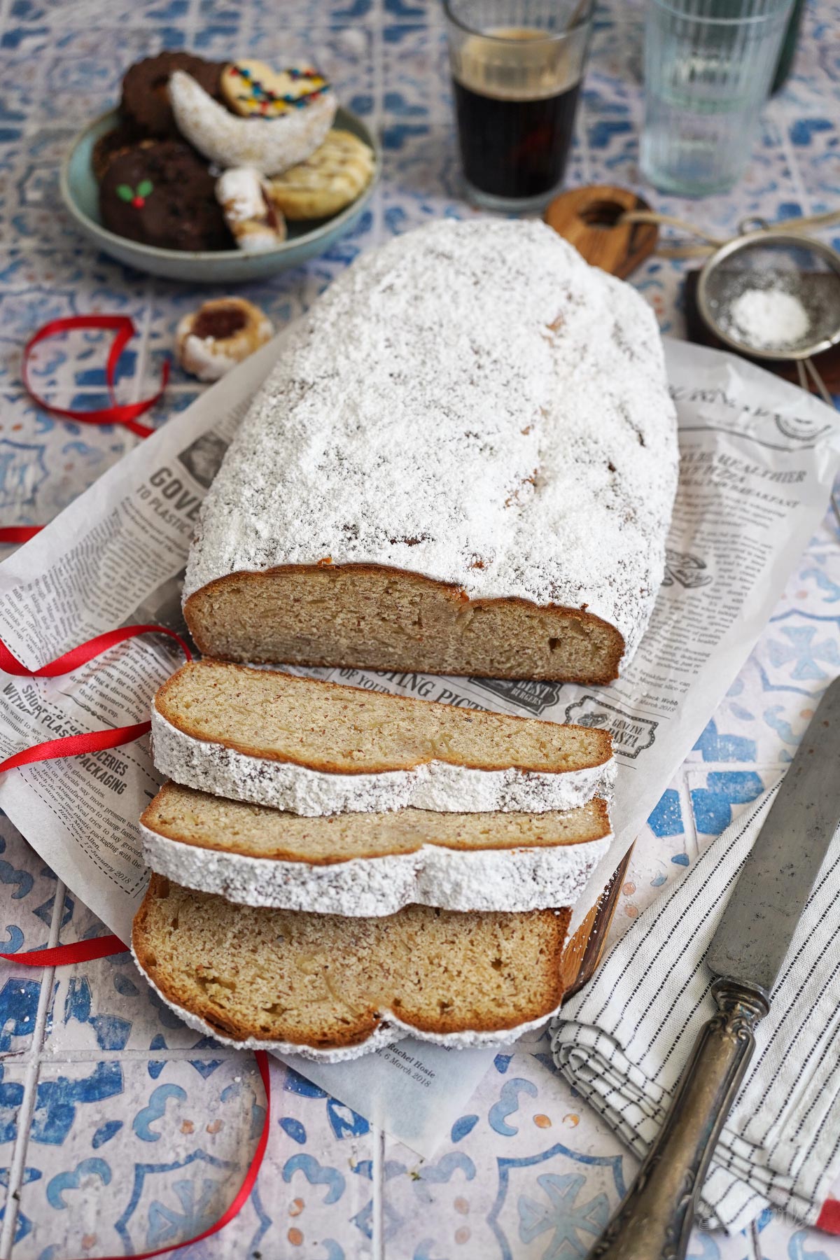 Einfacher Mandel Marzipan Stollen | Bake to the roots