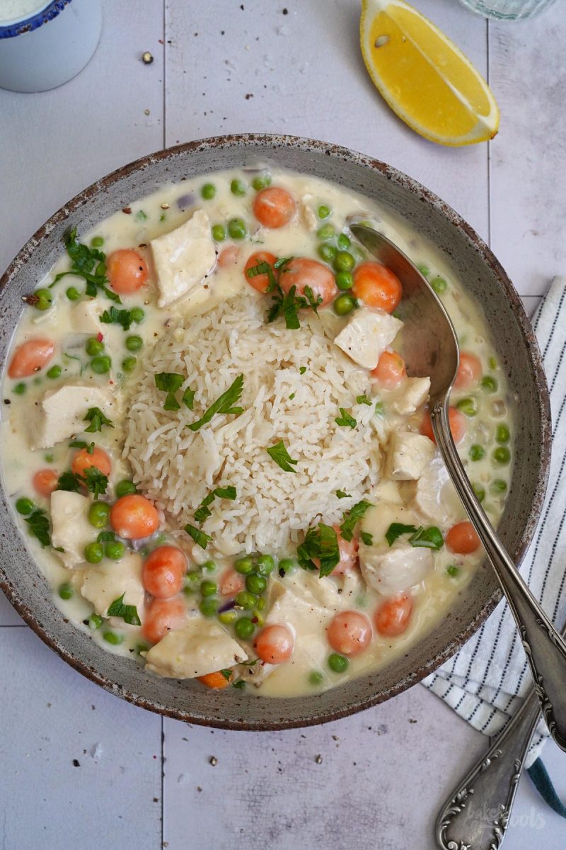 Einfaches Hühnerfrikassee mit Reis | Bake to the roots