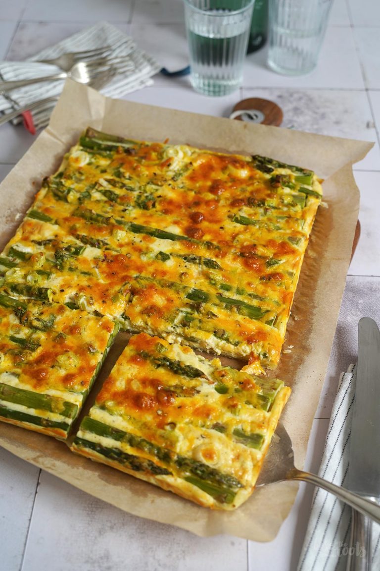 Einfache Blätterteig Tarte mit grünem Spargel | BTTR Einfache Blätterteig Tarte mit grünem Spargel | BTTR