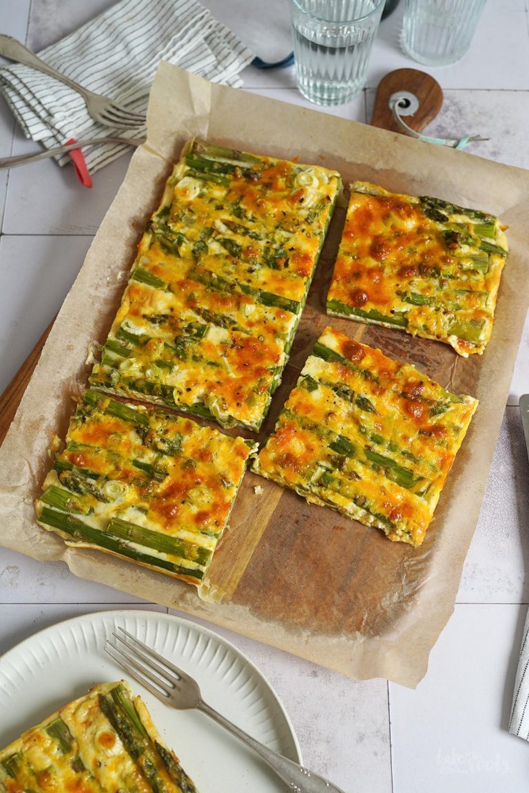 Einfache Blätterteig Tarte mit grünem Spargel | BTTR Einfache Blätterteig Tarte mit grünem Spargel | BTTR