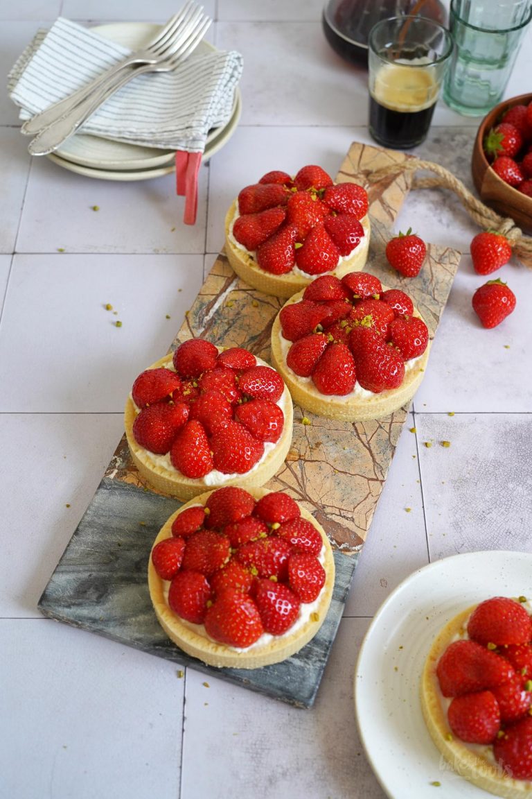 Erdbeeren Mascarpone Tartelettes | Bake to the roots