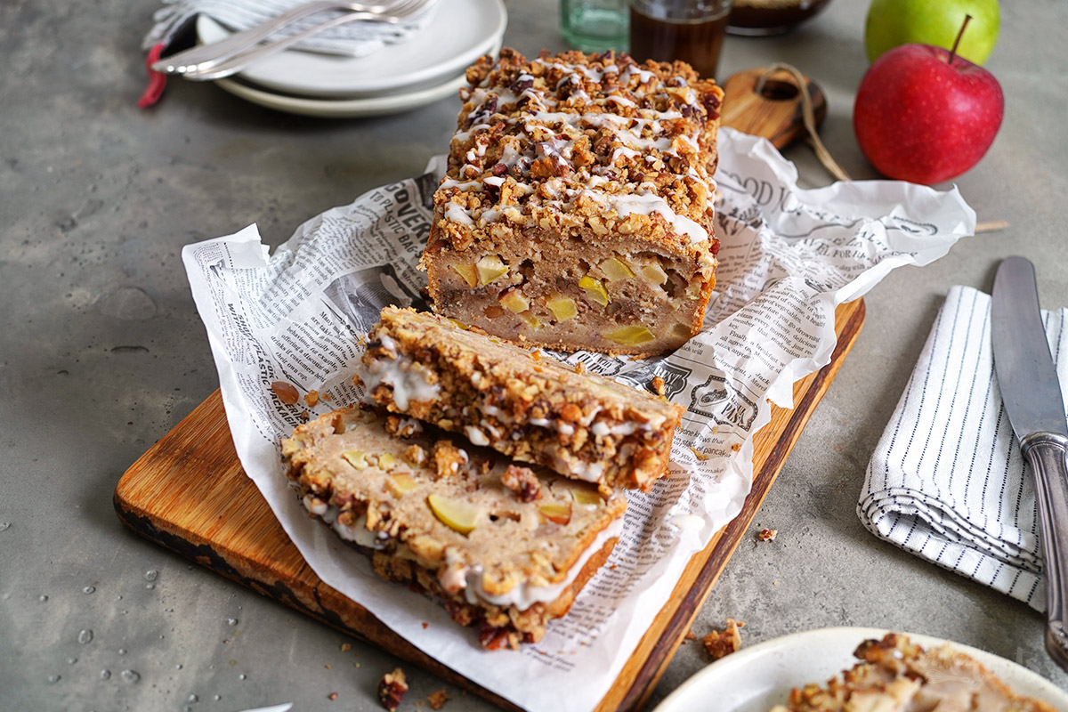 Apple Pie Bread | Bake to the roots