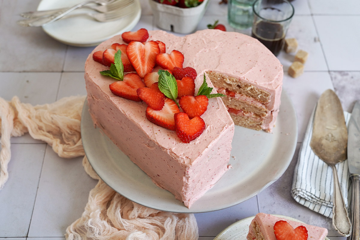 Strawberry Heart Cake | Bake to the roots