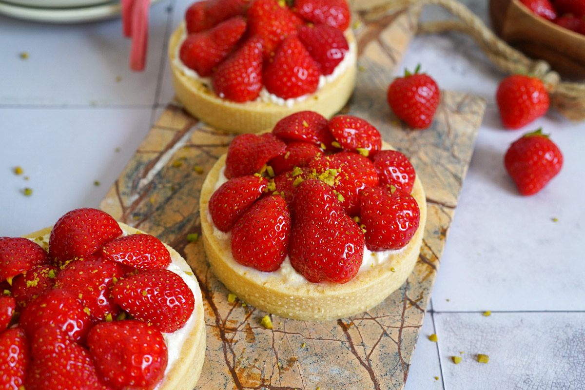 Erdbeeren Mascarpone Tartelettes | Bake to the roots