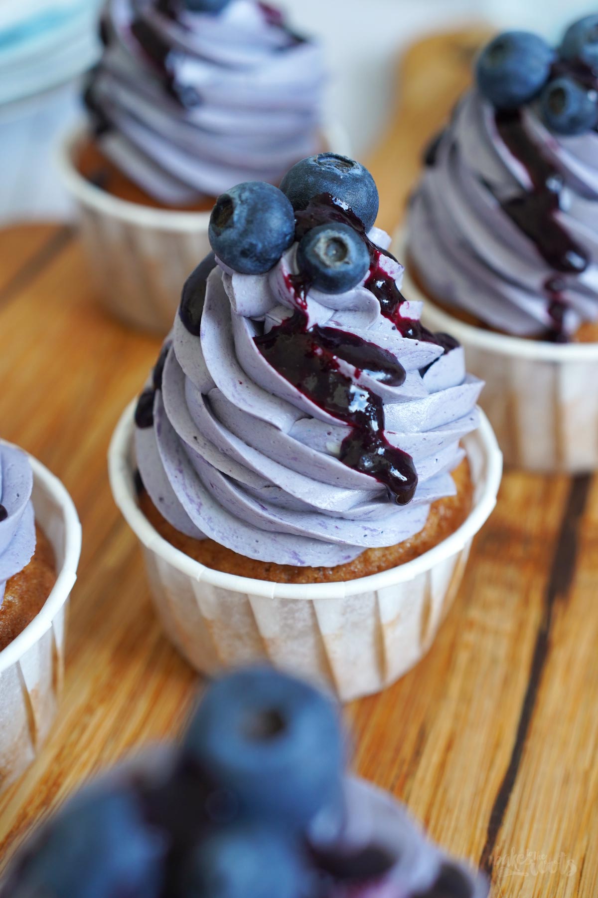 Einfache Blaubeeren Cupcakes | Bake to the roots