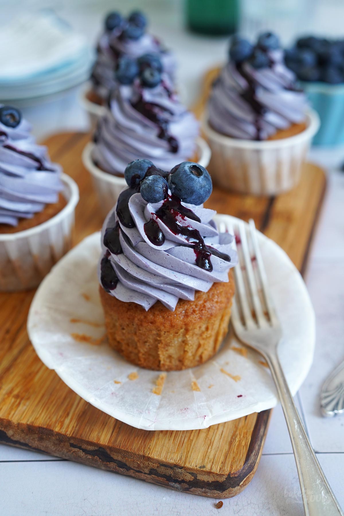 Einfache Blaubeeren Cupcakes | Bake to the roots