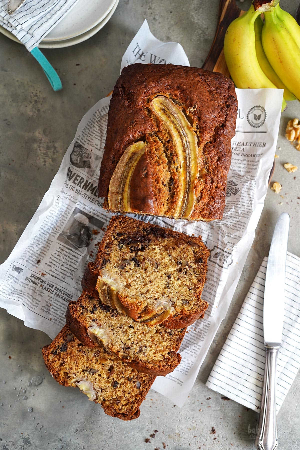 Bananenbrot mit Schokolade & Walnüssen | Bake to the roots