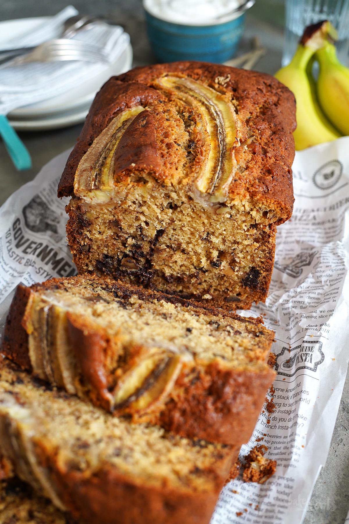 Bananenbrot mit Schokolade & Walnüssen | Bake to the roots