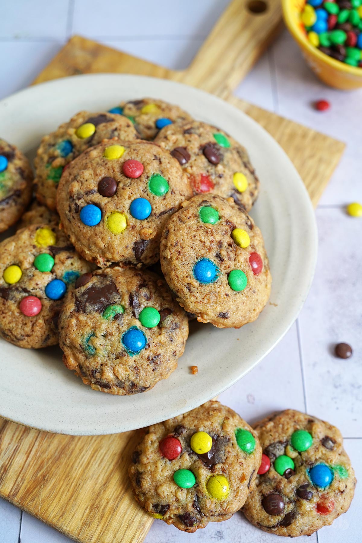 Chocolate Chip Haferflocken Cookies mit Mini M&M's | Bake to the roots