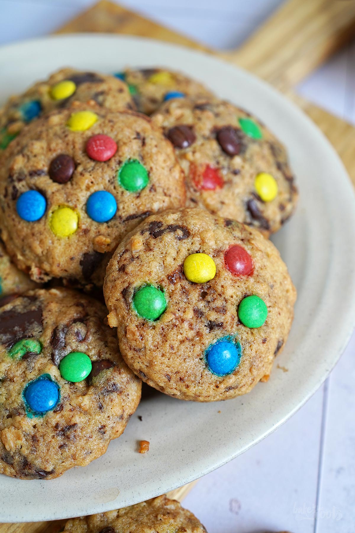 Chocolate Chip Haferflocken Cookies mit Mini M&M's | Bake to the roots