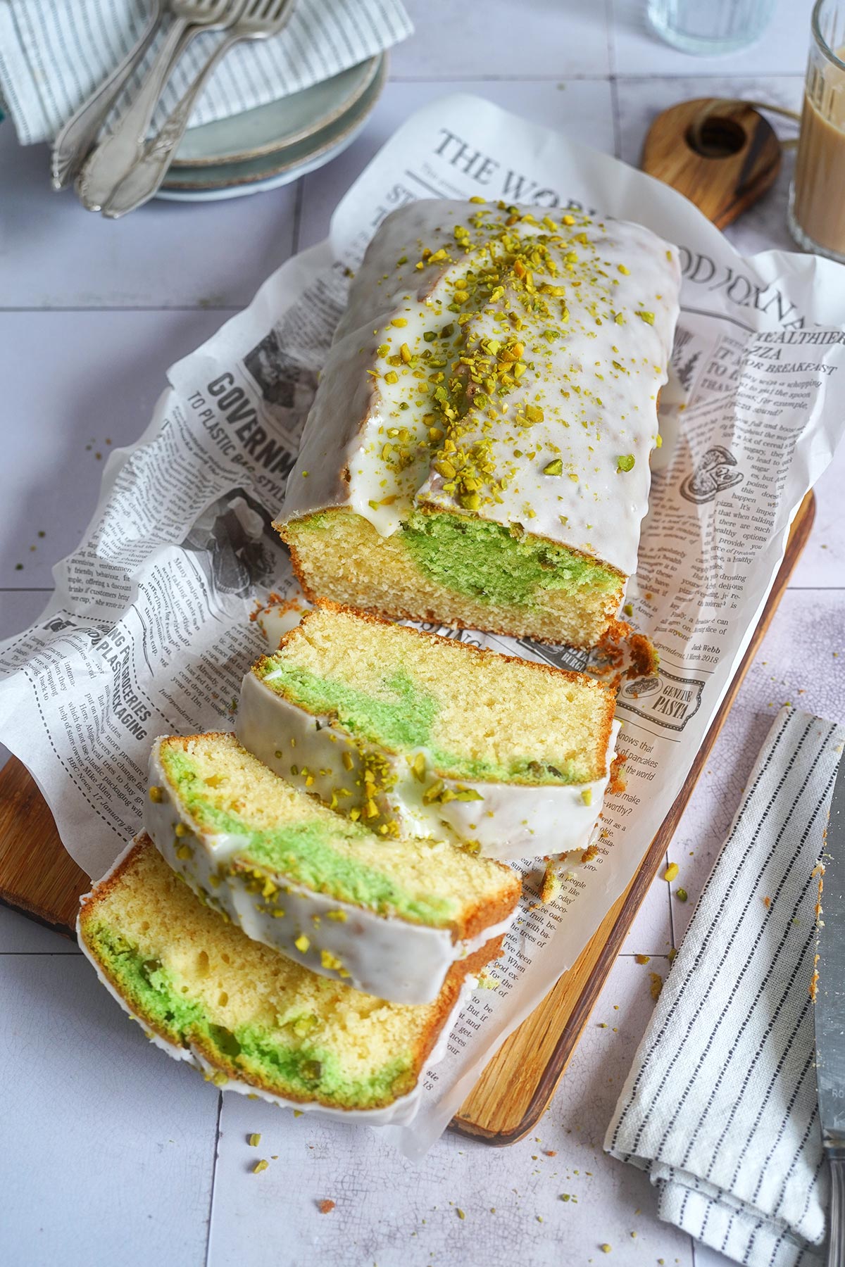 Zitrone & Pistazien Pandan Kuchen | Bake to the roots