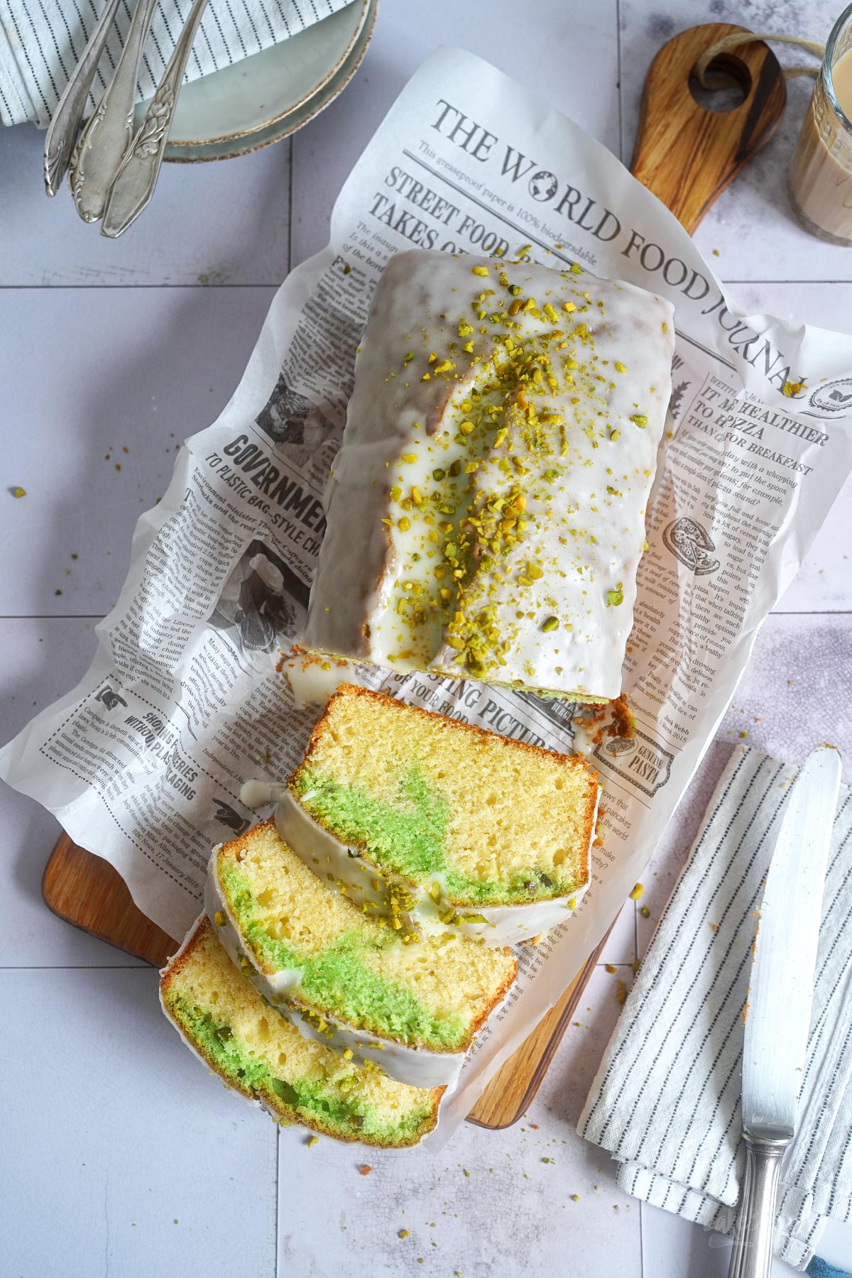 Zitrone & Pistazien Pandan Kuchen | Bake to the roots