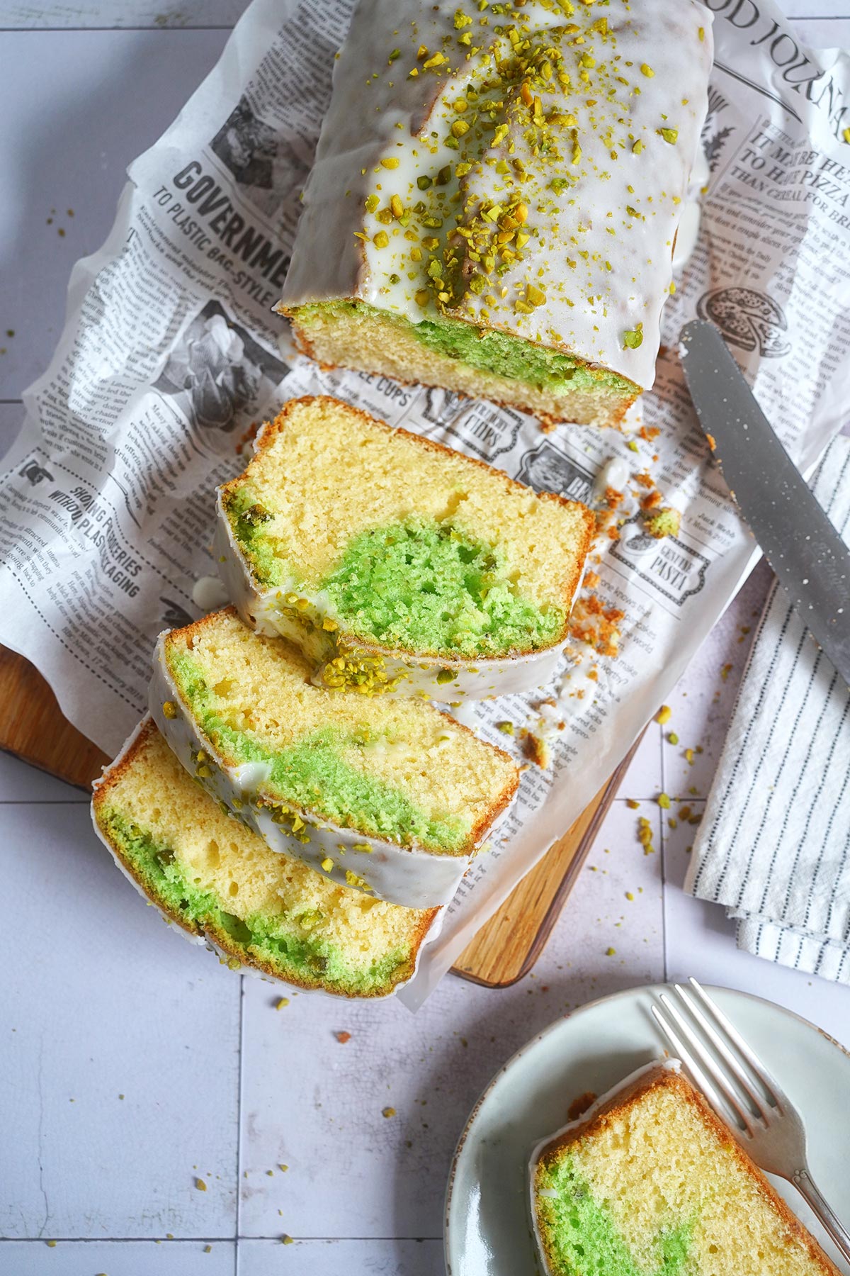 Zitrone & Pistazien Pandan Kuchen | Bake to the roots