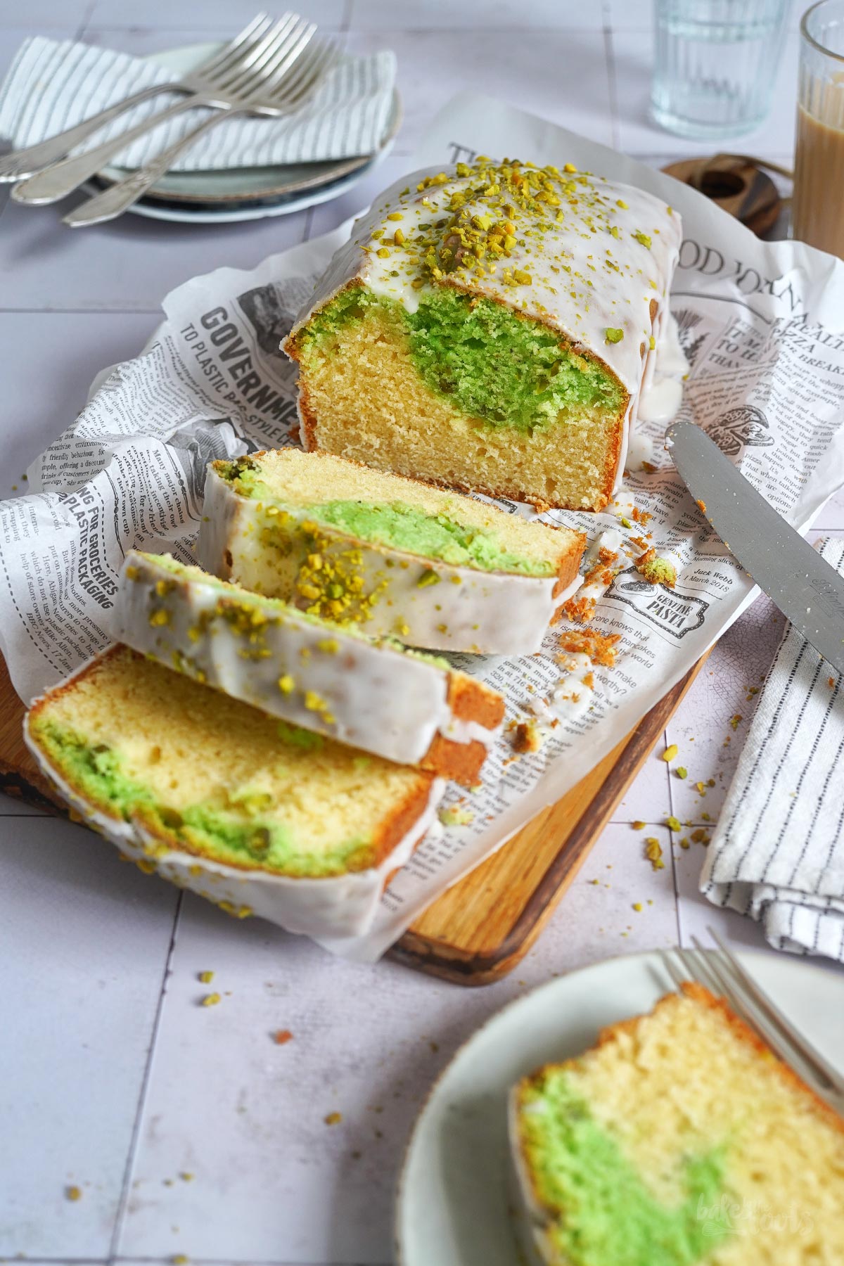 Zitrone & Pistazien Pandan Kuchen | Bake to the roots