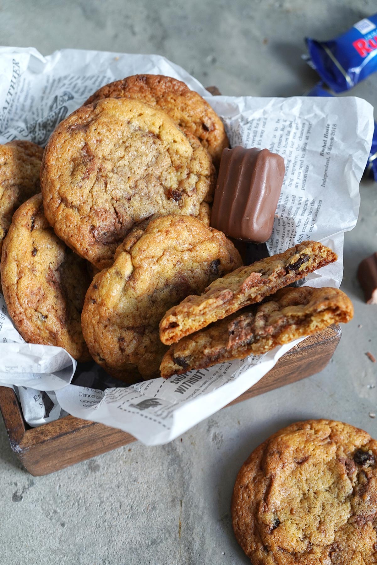 Ritter Sport Rum Rosinen Cookies | Bake to the roots | Bake to the roots