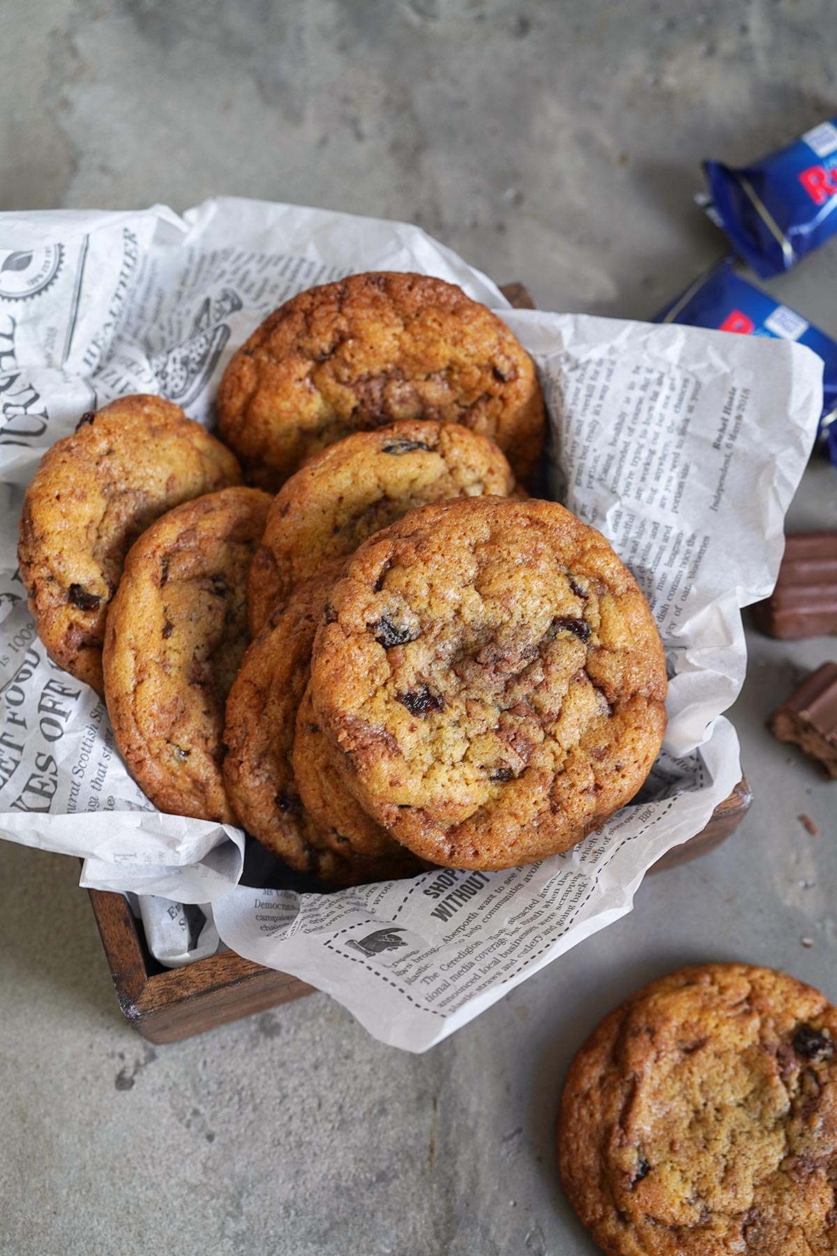 Ritter Sport Rum Rosinen Cookies | Bake to the roots