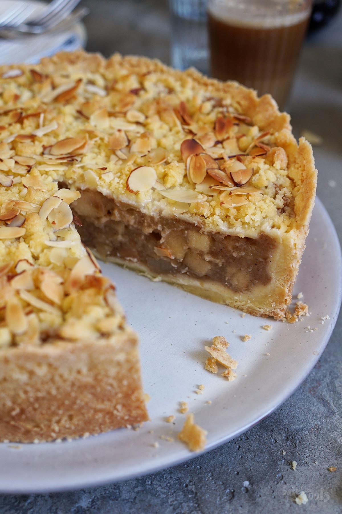 Einfacher Apfelmus Streuselkuchen | Bake to the roots