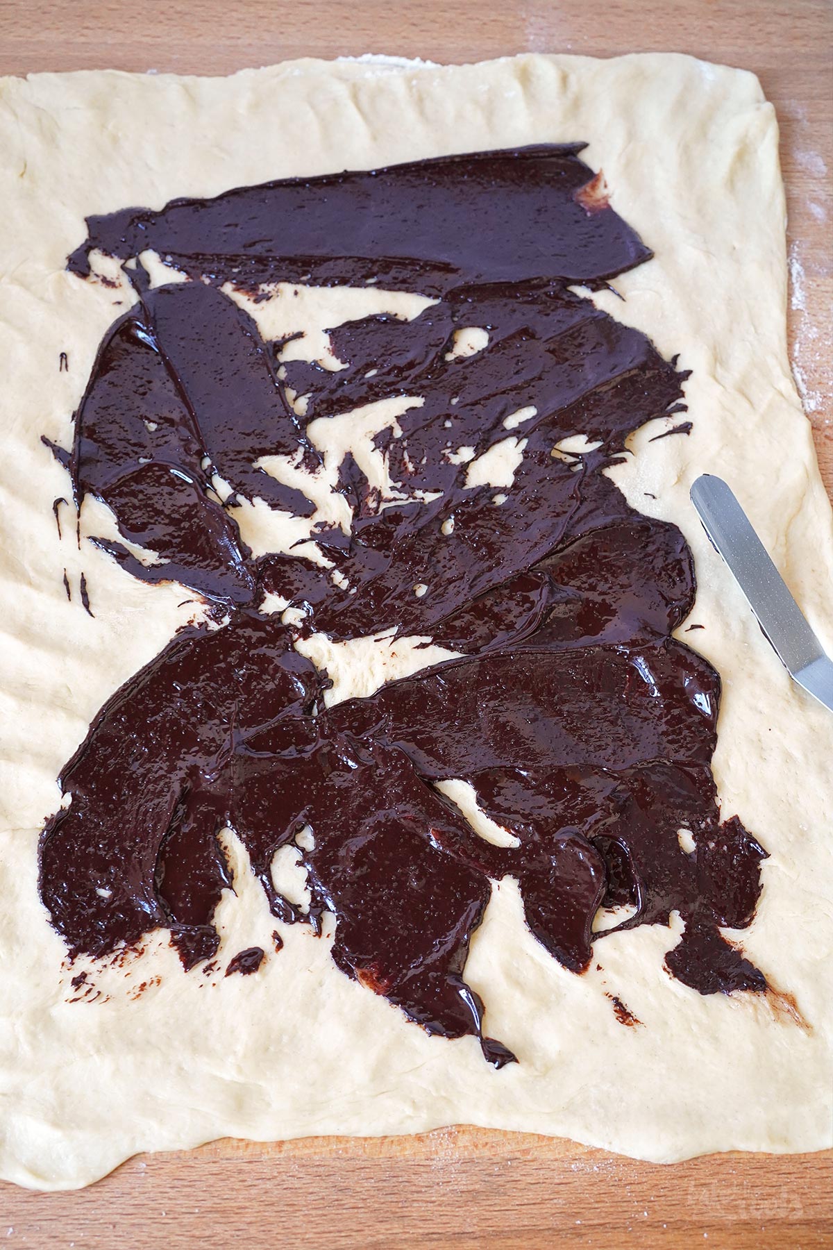 Babka mit Schokolade & Walnüssen | Bake to the roots