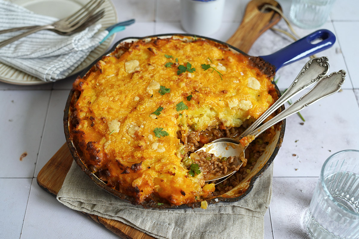 Simple & Easy Cottage Pie | Bake to the roots