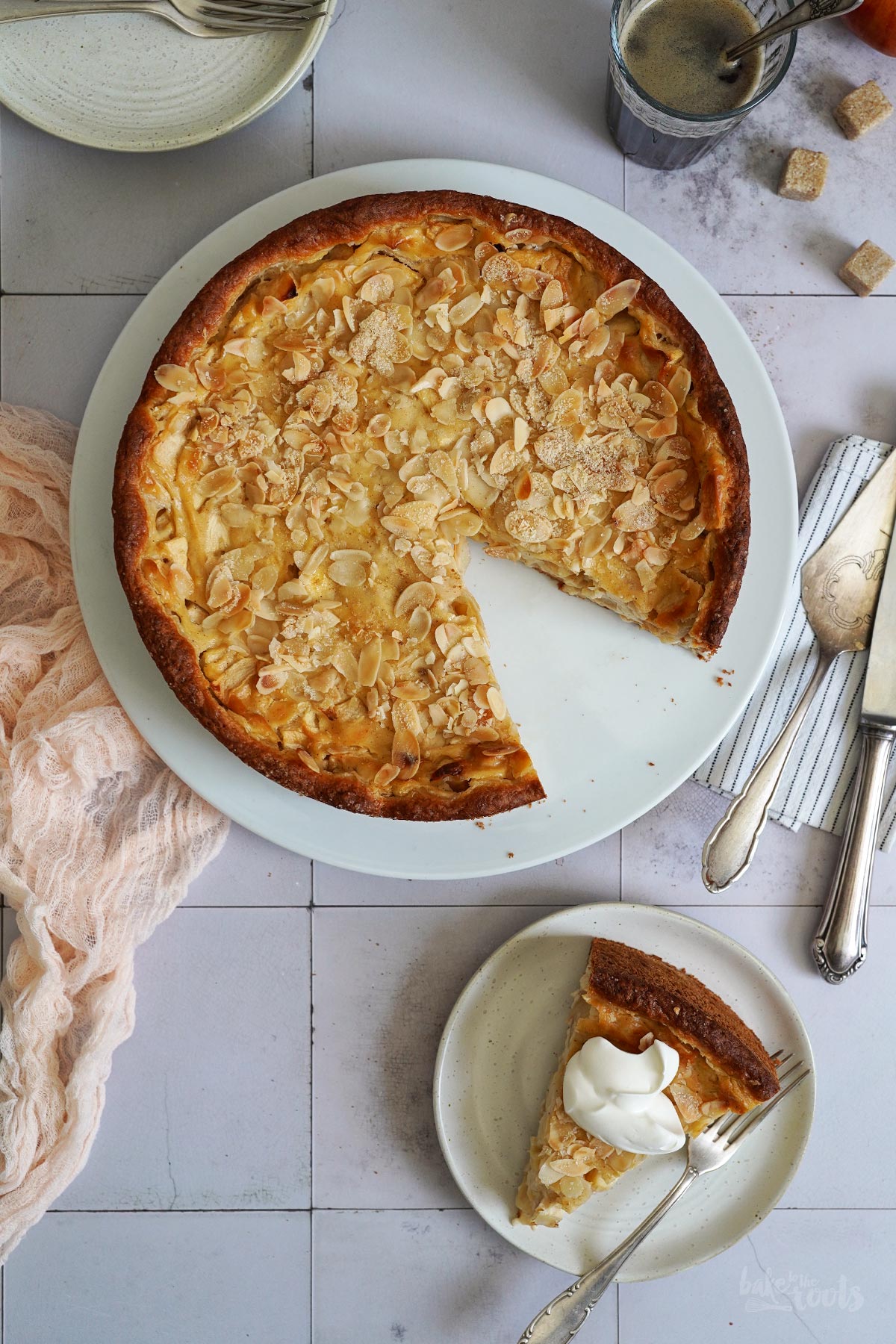 Einfacher Apfelkuchen mit Quark-Öl-Teig | Bake to the roots
