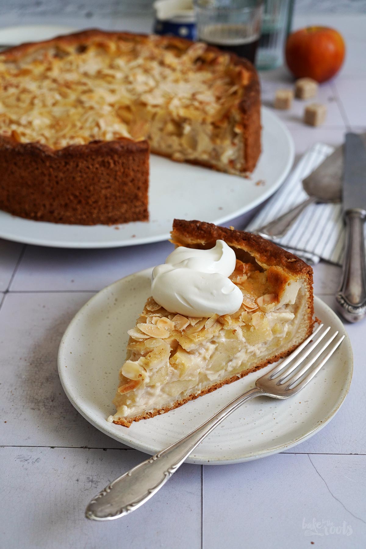 Einfacher Apfelkuchen mit Quark-Öl-Teig | Bake to the roots