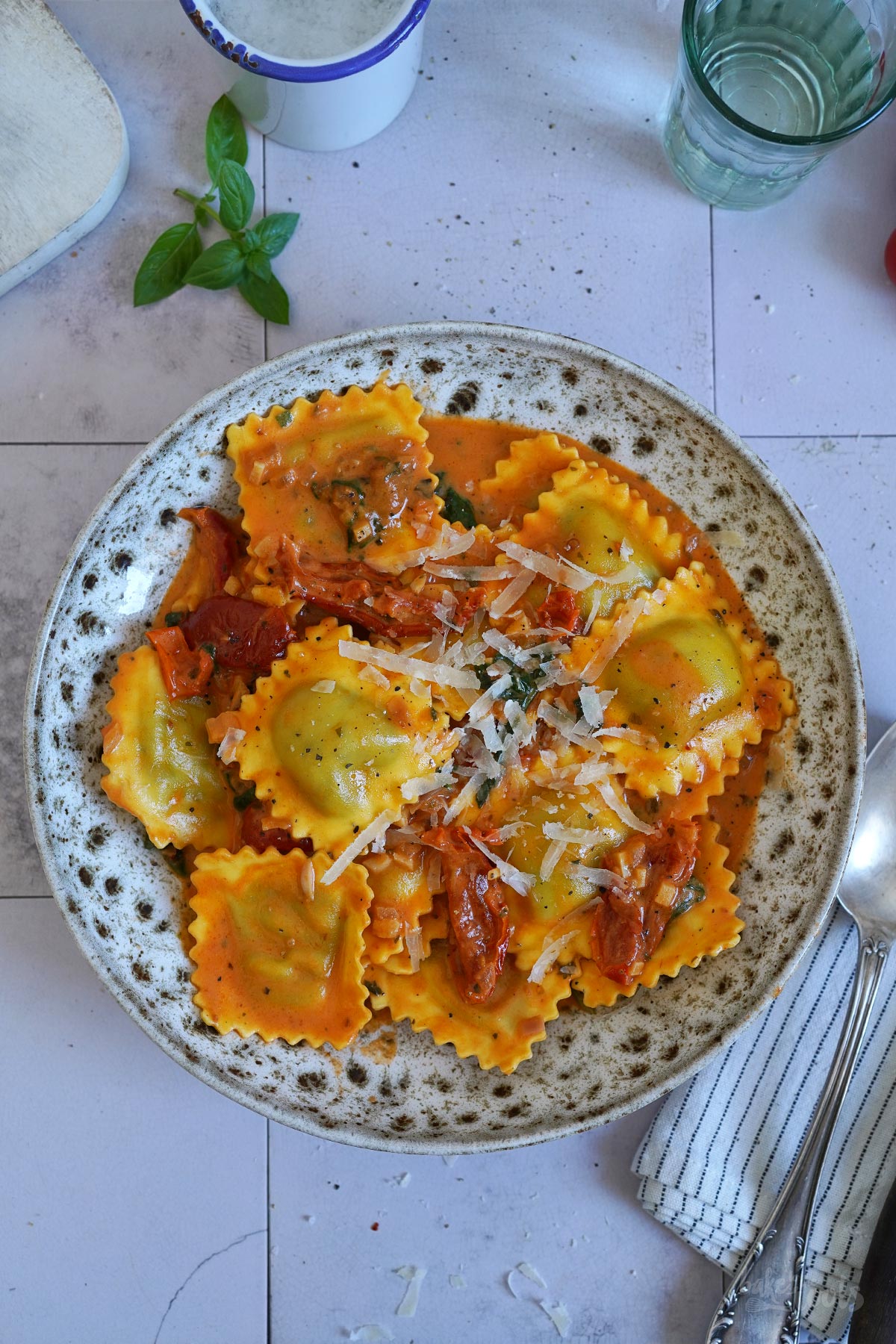 Ravioli alla Vodka mit Spinat | Bake to the roots