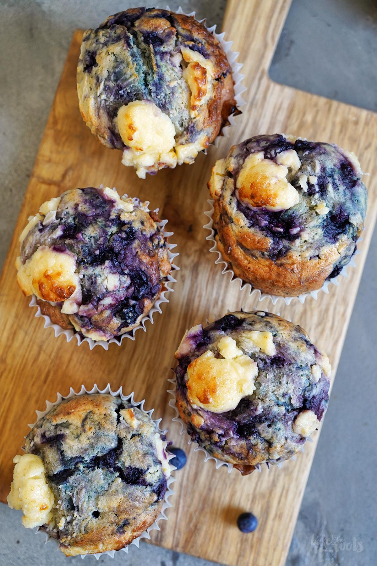 XL Blaubeeren Cheesecake Muffins | Bake to the roots