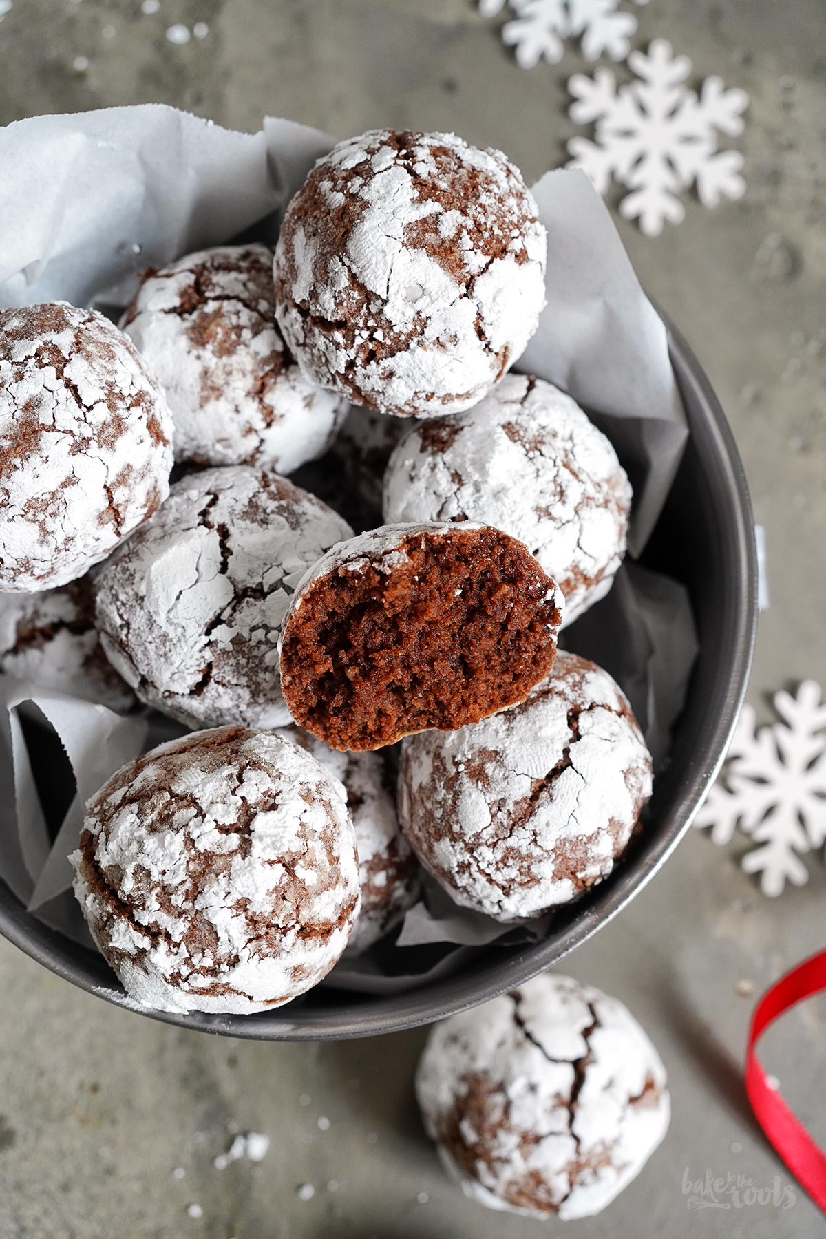Chocolate Amarettini Cookies | Bake to the roots