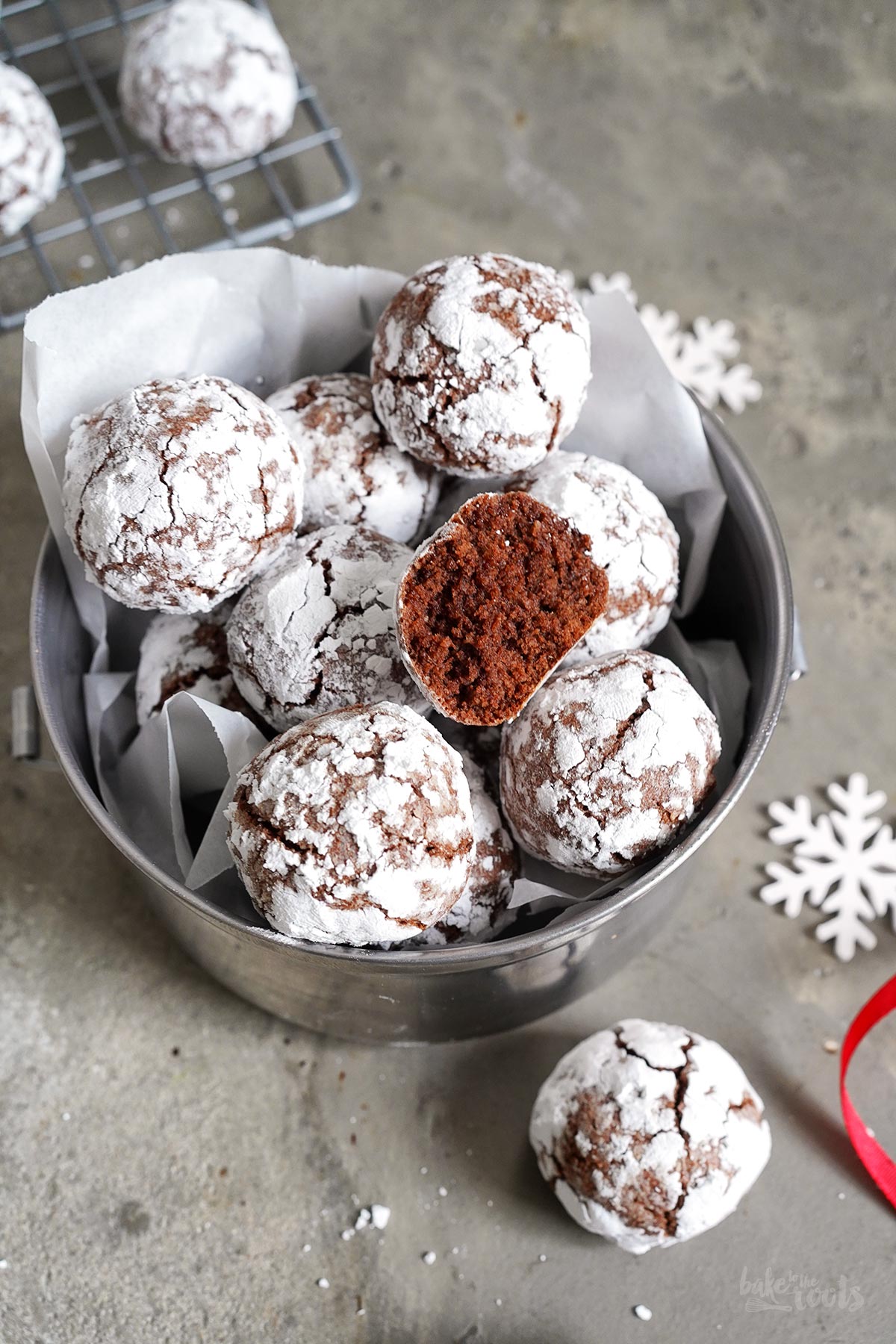 Chocolate Amarettini Cookies | Bake to the roots