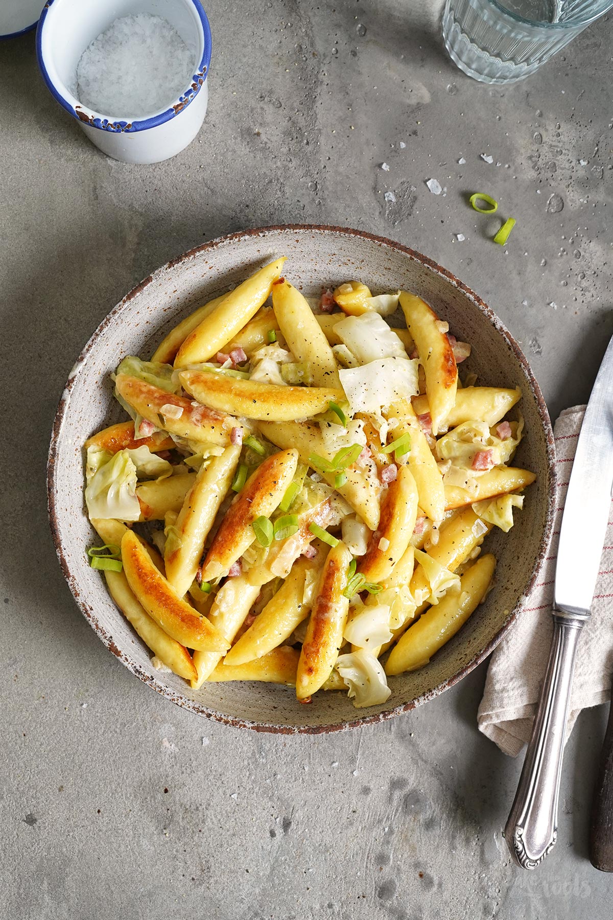 Schupfnudeln & Spitzkohl Pfanne | Bake to the roots