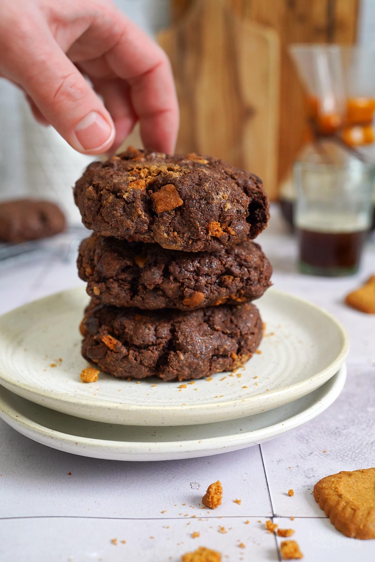 Chunky Biscoff Filled Chocolate Cookies | Bake to the roots