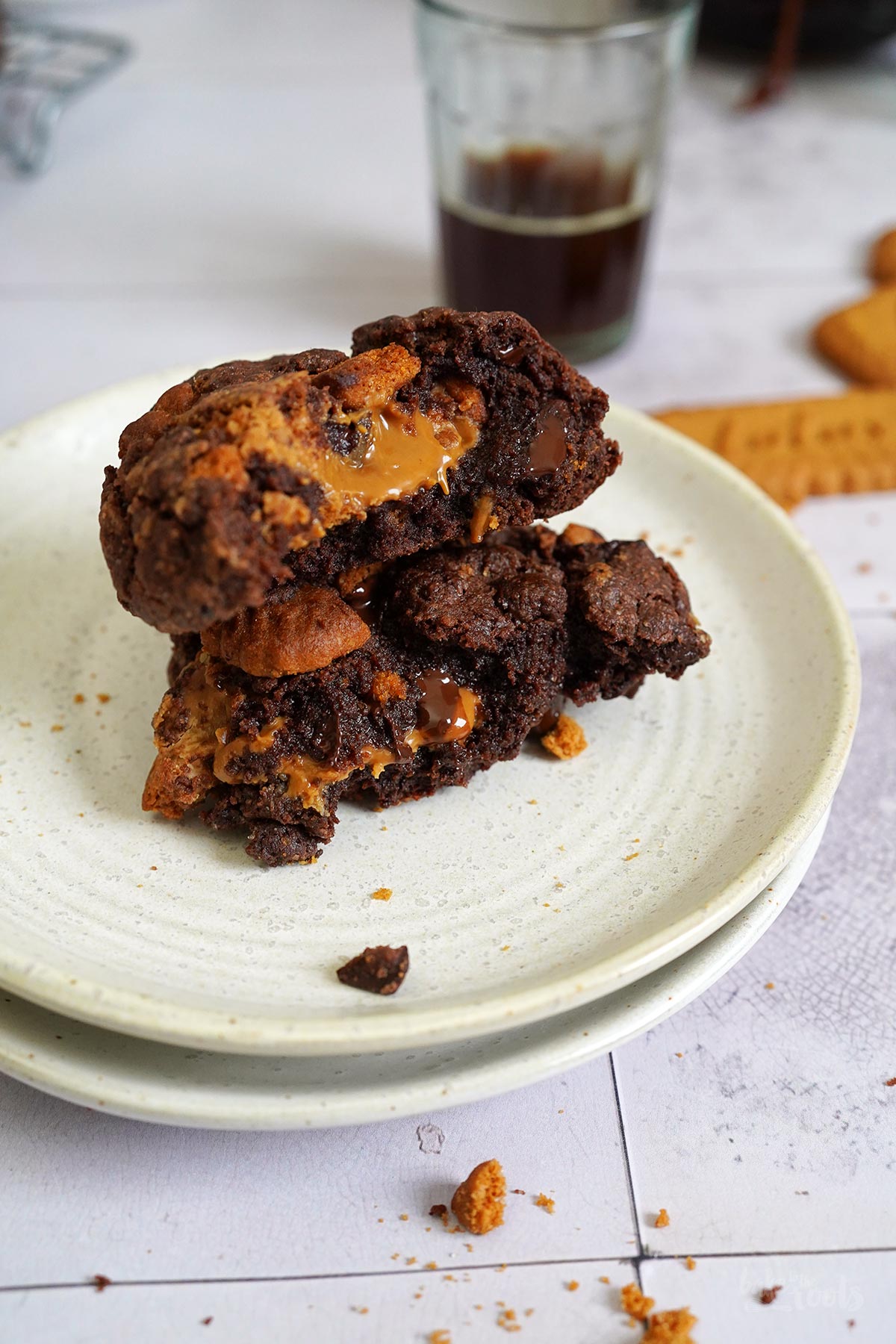 Chunky Biscoff Filled Chocolate Cookies | Bake to the roots