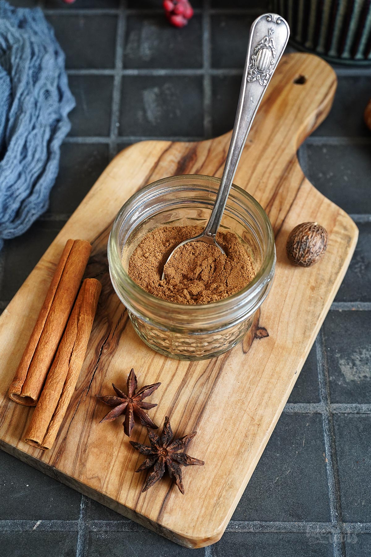 Homemade Lebkuchengewürz | Bake to the roots
