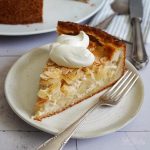 Einfacher Apfelkuchen mit Quark-Öl-Teig | Bake to the roots