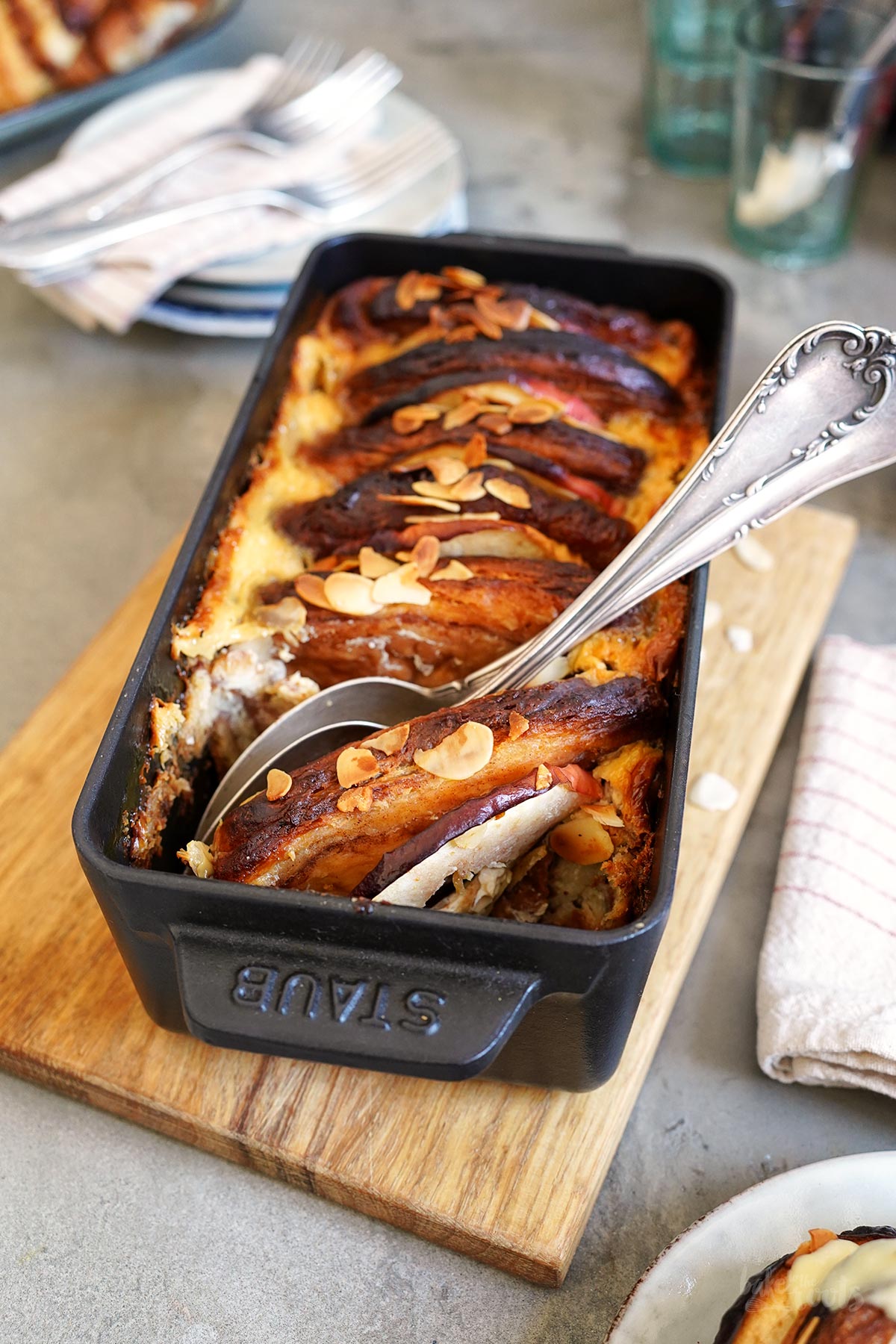 Franzbrötchen Ofenschlupfer (mit Äpfeln) | Bake to the roots