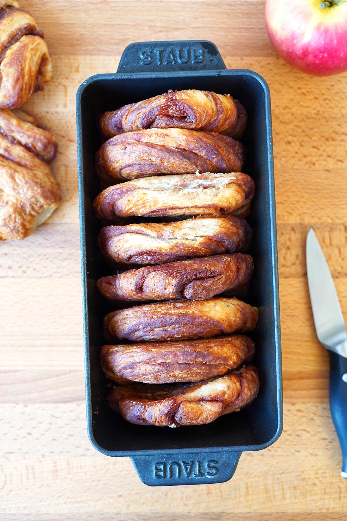 Franzbrötchen Ofenschlupfer (mit Äpfeln) | Bake to the roots