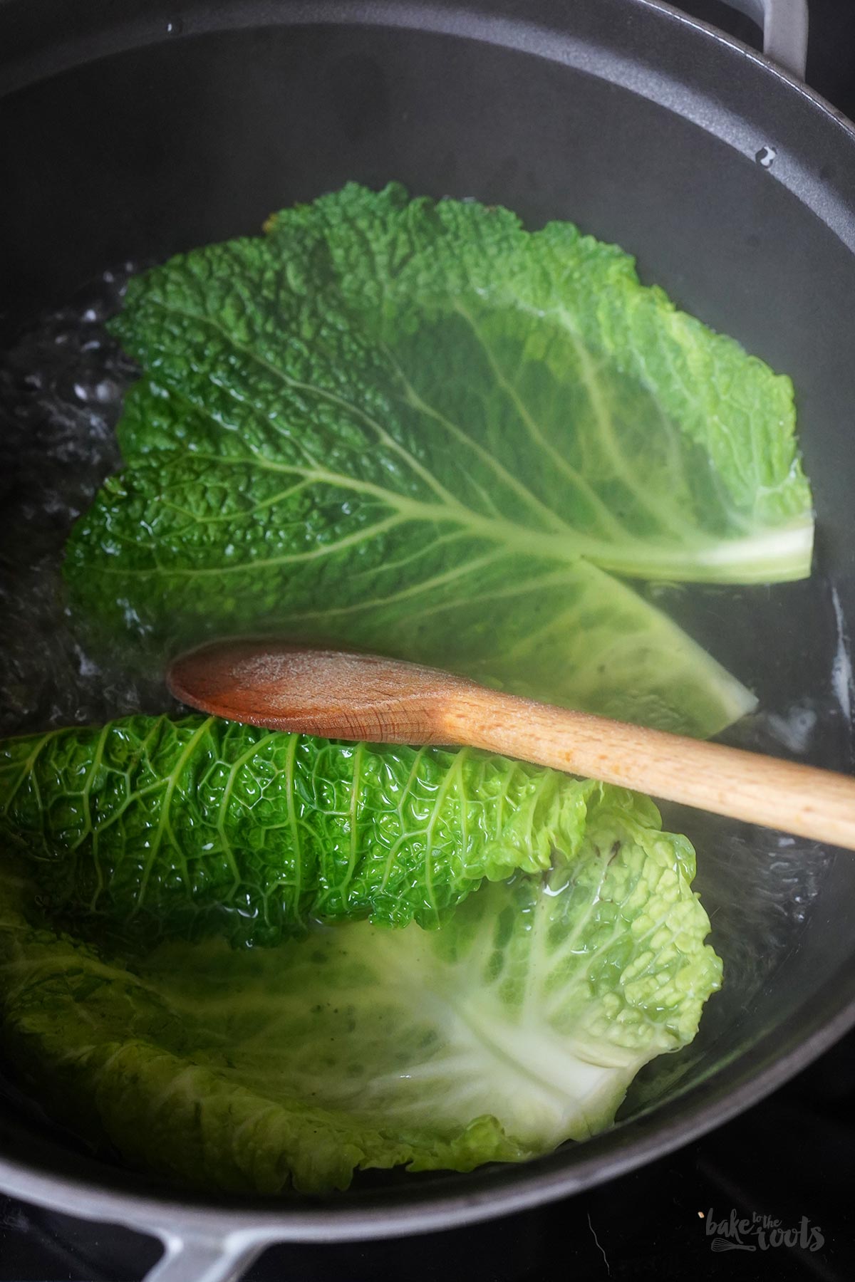 Wirsing Kohlrouladen (mit Wurstbrät) | Bake to the roots