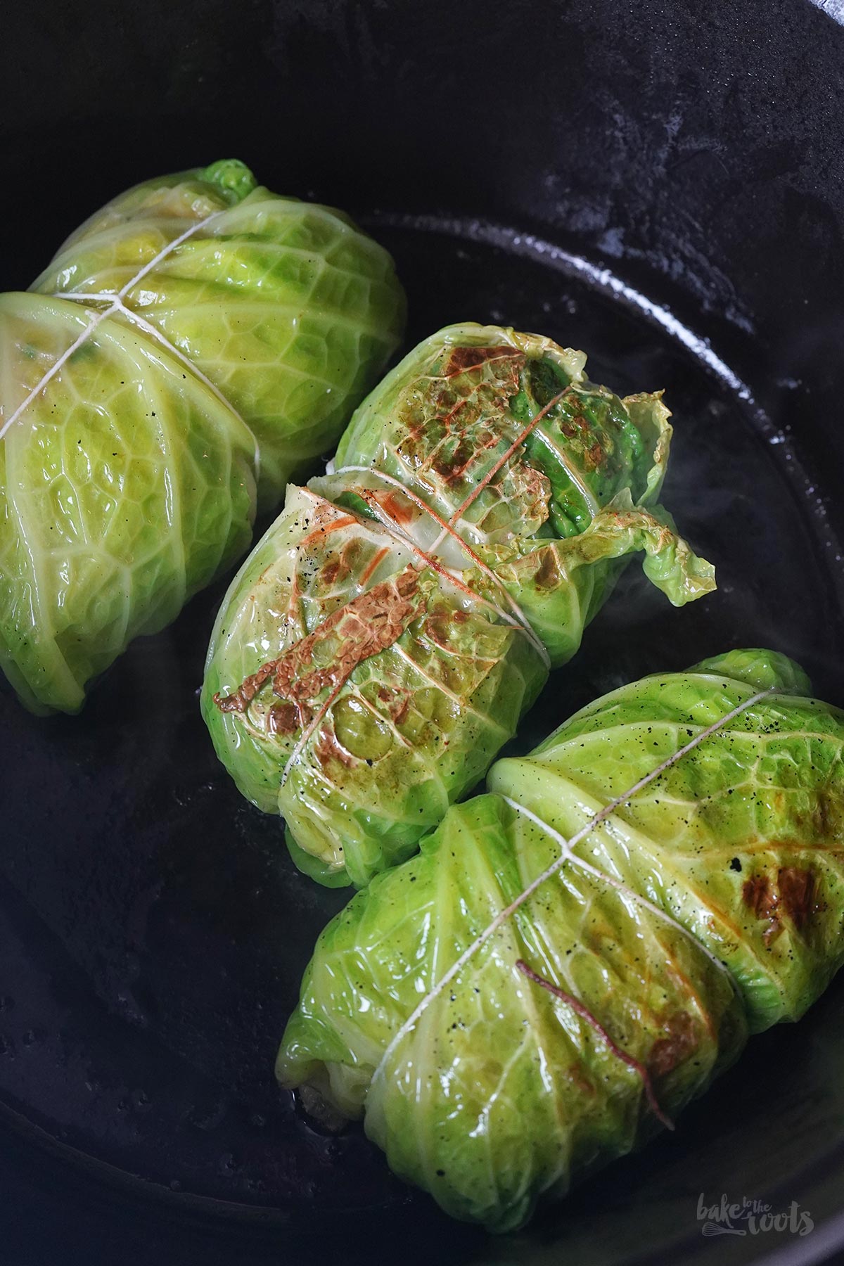 Wirsing Kohlrouladen (mit Wurstbrät) | Bake to the roots | Bake to the ... Wirsing Kohlrouladen (mit Wurstbrät) | Bake to the roots | Bake to the ...