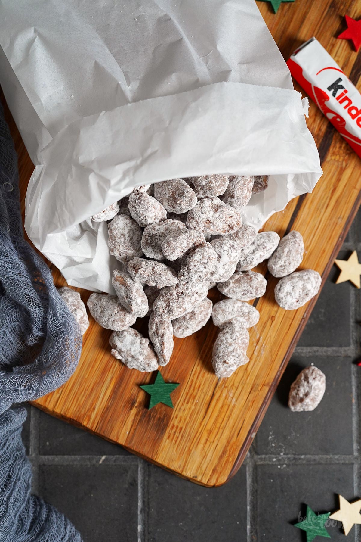 Gebrannte Mandeln mit Kinder Schokolade | Bake to the roots