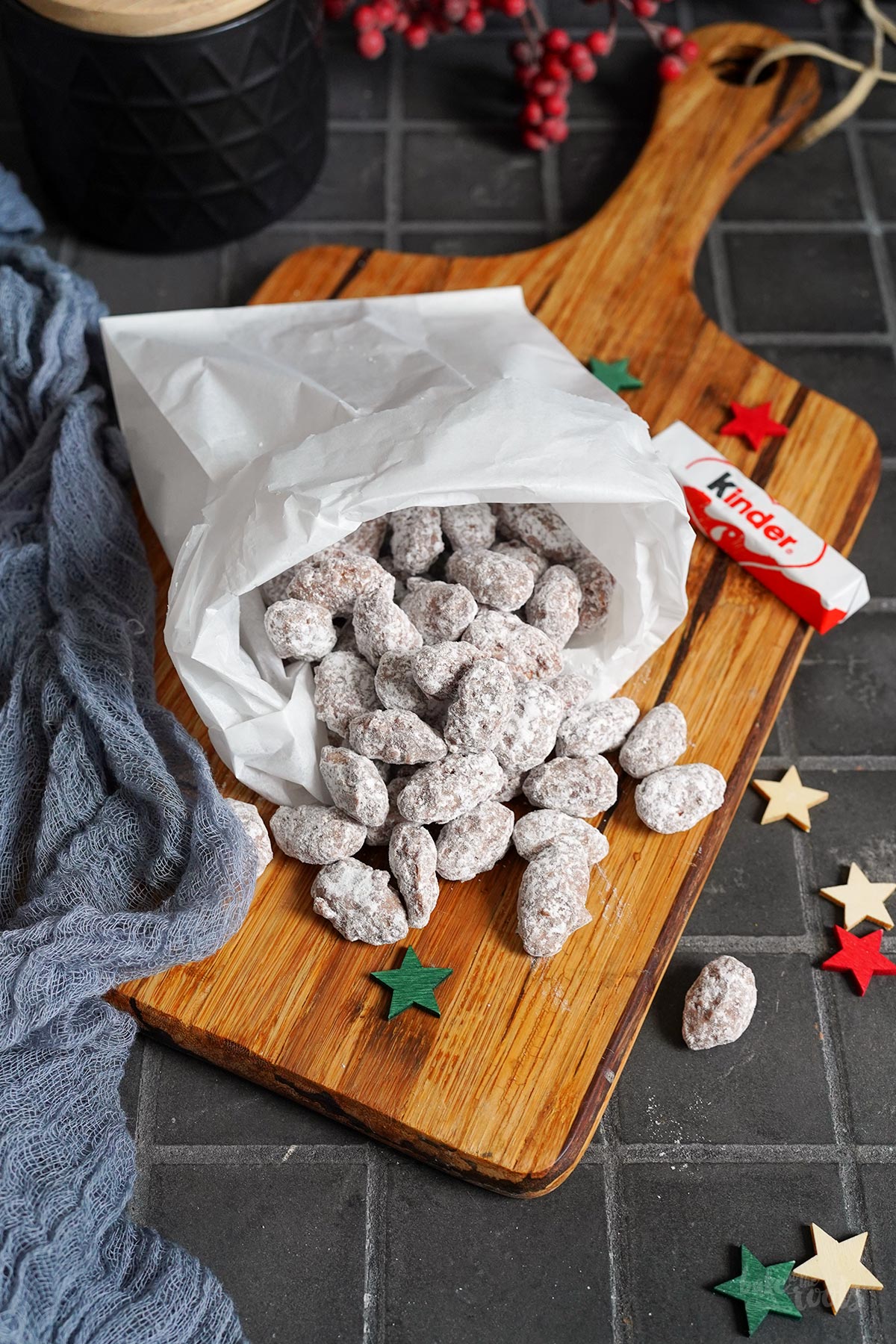 Gebrannte Mandeln mit Kinder Schokolade | Bake to the roots