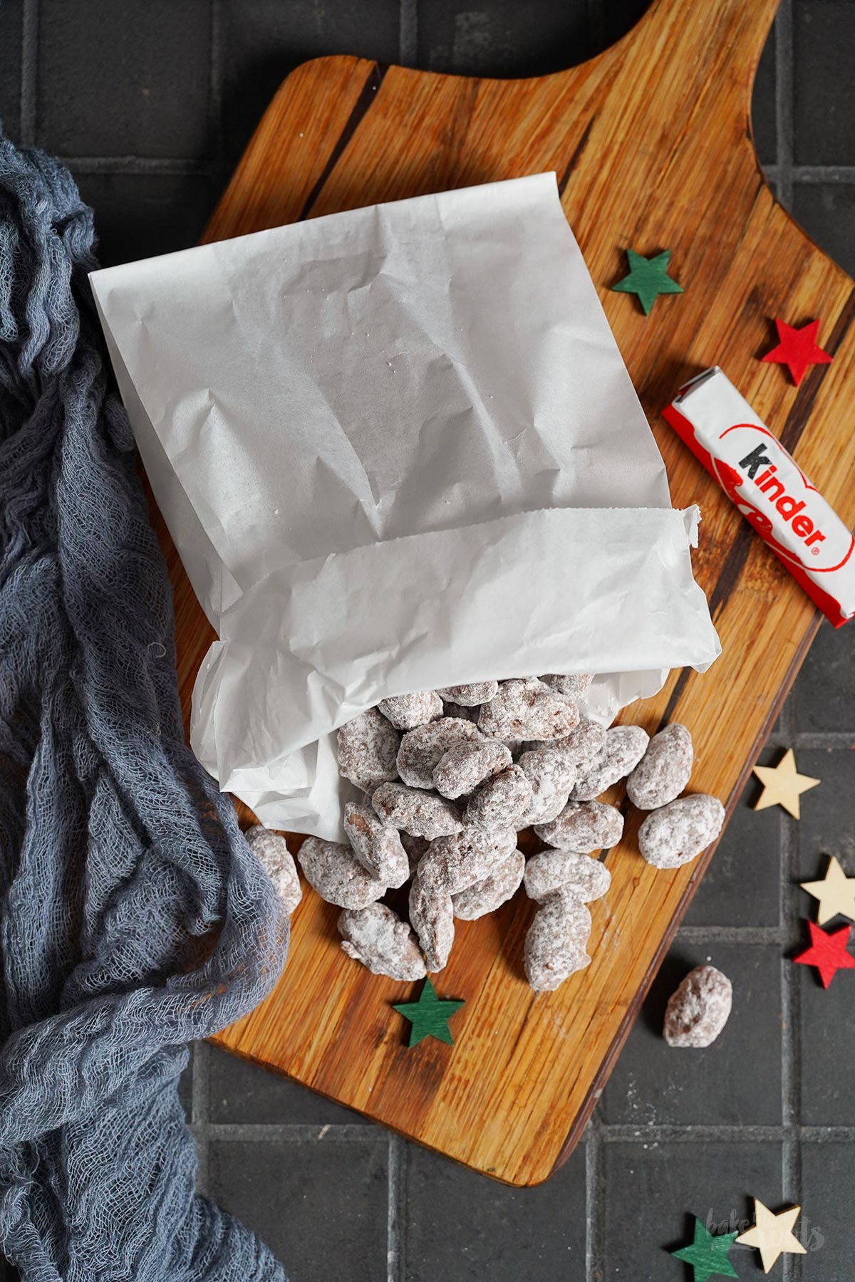 Gebrannte Mandeln mit Kinder Schokolade | Bake to the roots