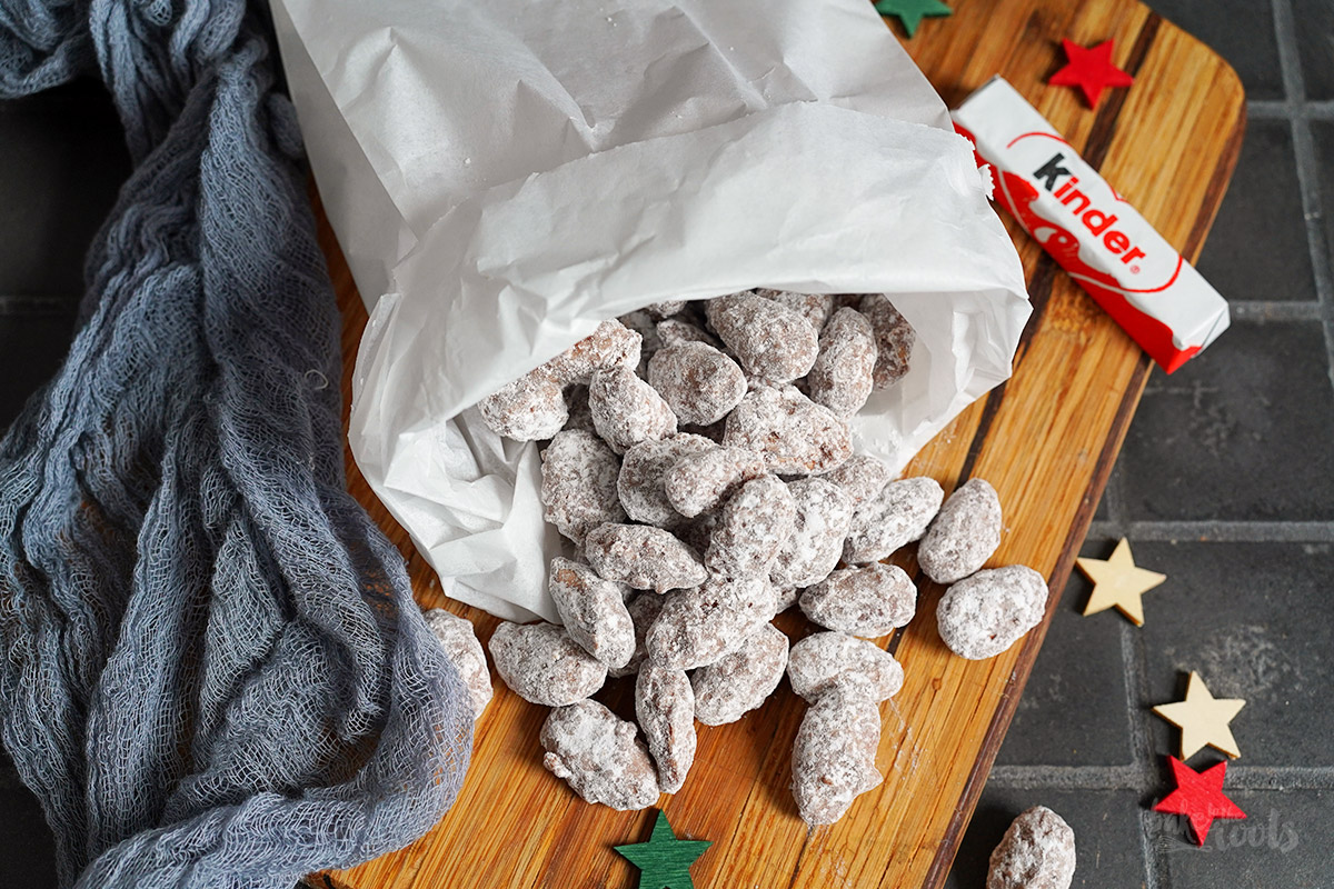 Gebrannte Mandeln mit Kinder Schokolade | Bake to the roots