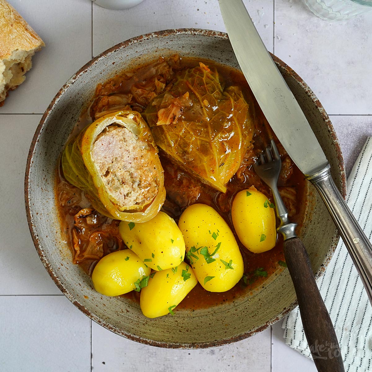 Wirsing Kohlrouladen (mit Wurstbrät) | Bake to the roots | Bake to the ... Wirsing Kohlrouladen (mit Wurstbrät) | Bake to the roots | Bake to the ...