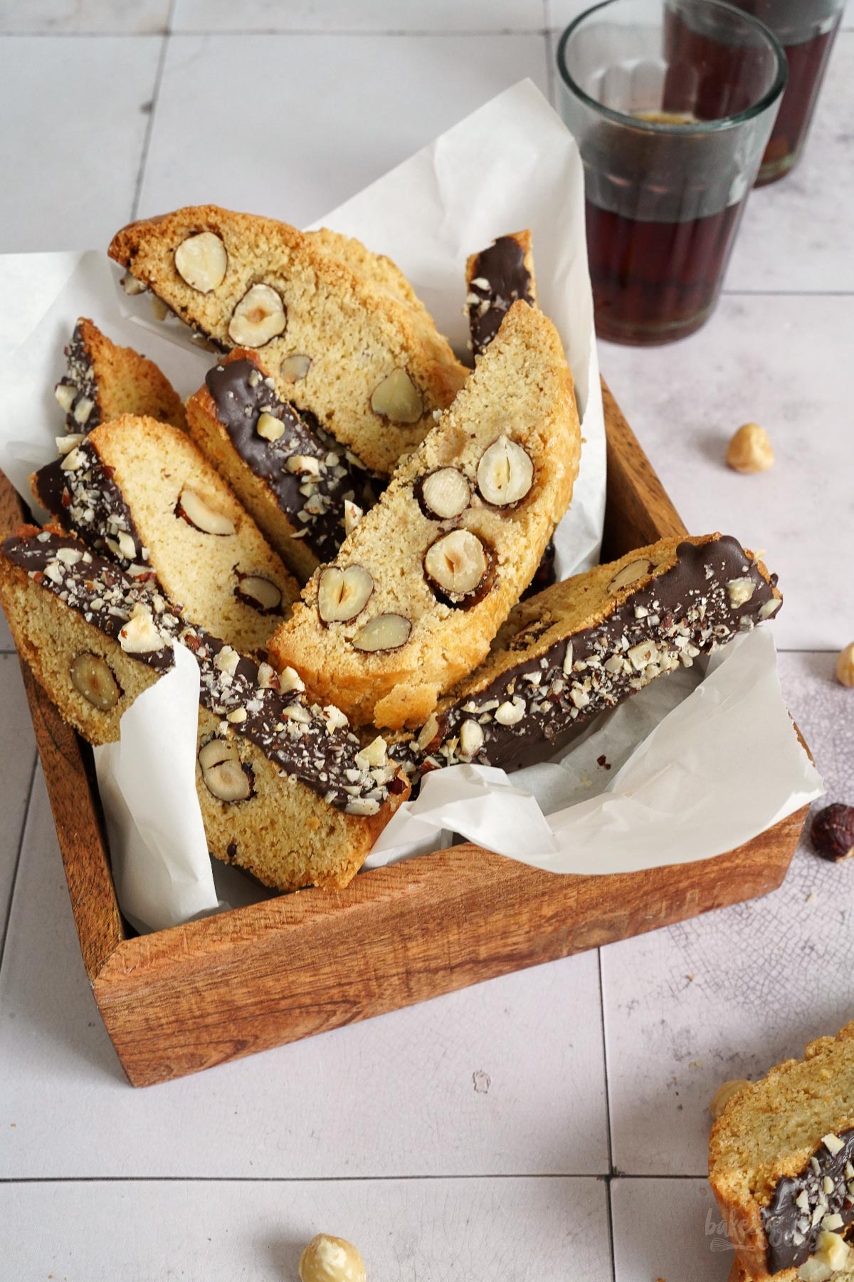 Einfache Haselnuss Biscotti | Bake to the roots